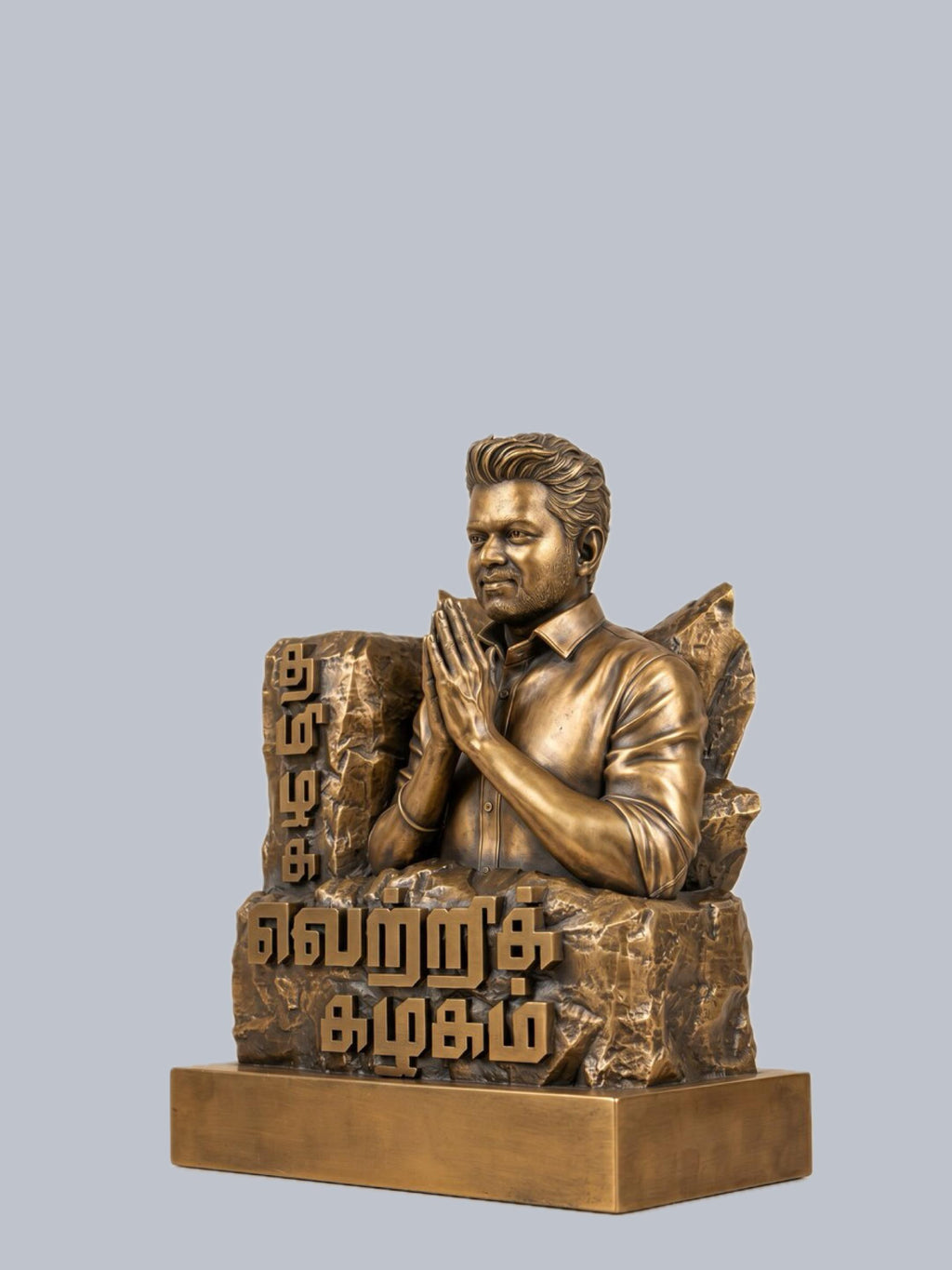 Thalapathy Tribute Sculpture